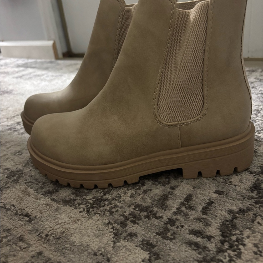 Soda Tan Ankle Boots
